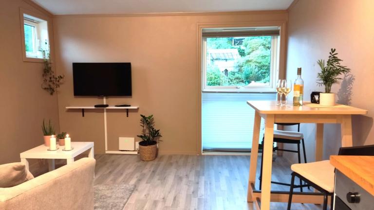 5093 BERGEN Nattlandsveien 8